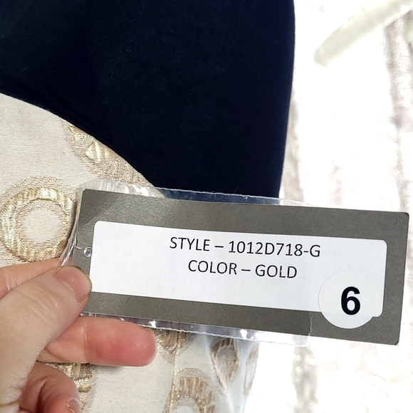 Anthropologie Corey lynn Carter gold metallic circle dress with cutout neckline - Picture 3 of 9